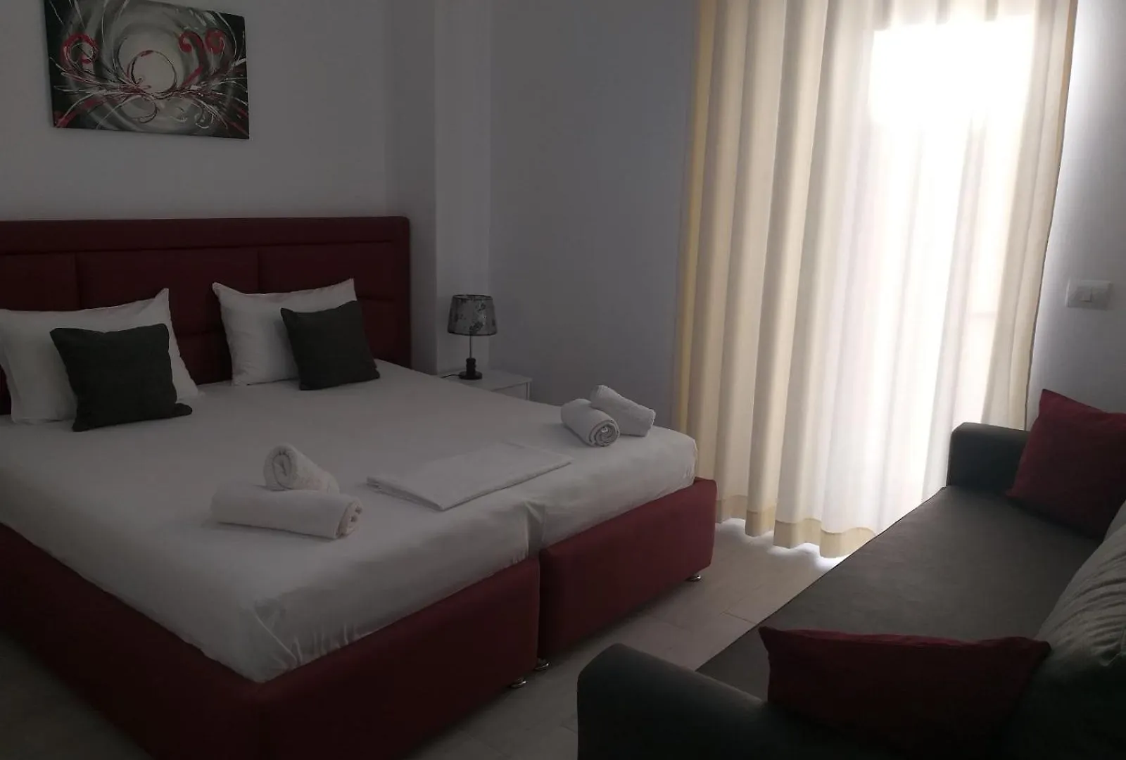 Deka-X Rooms Sarande Hotel