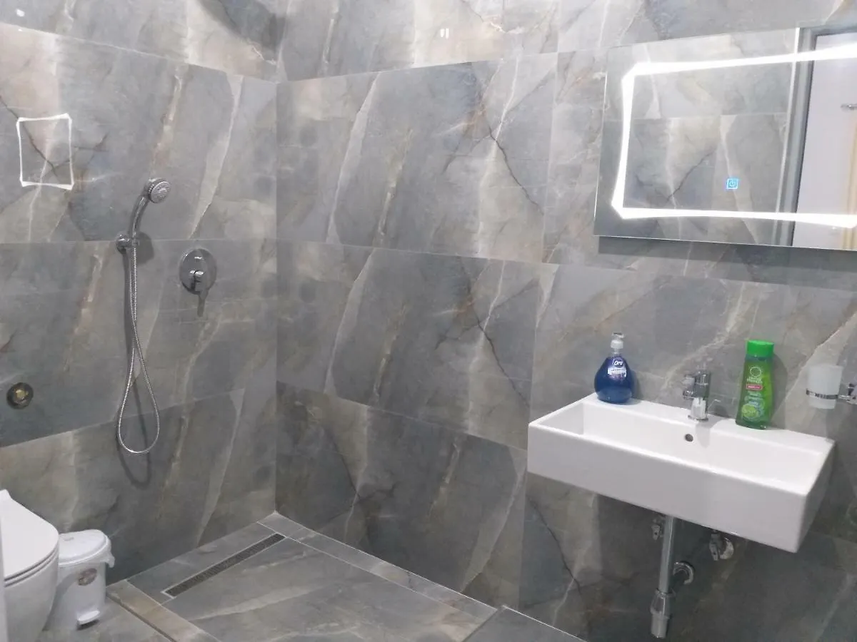 Deka-X Rooms Sarande 0*,
